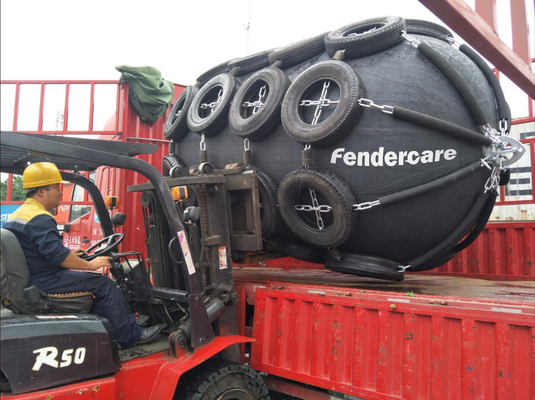 Pára-choque de borracha marinha Fendercare inflável com pneus de aeronaves usados